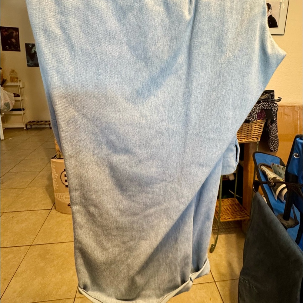 Terra & Sky Light Blue Capris - Picture 2 of 5